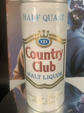 Vintage Beer Can Country Club Malt Liquor Half Quart Pull Tab Empty Aluminum Can